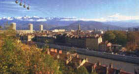 grenoble.jpg (35813 octets)